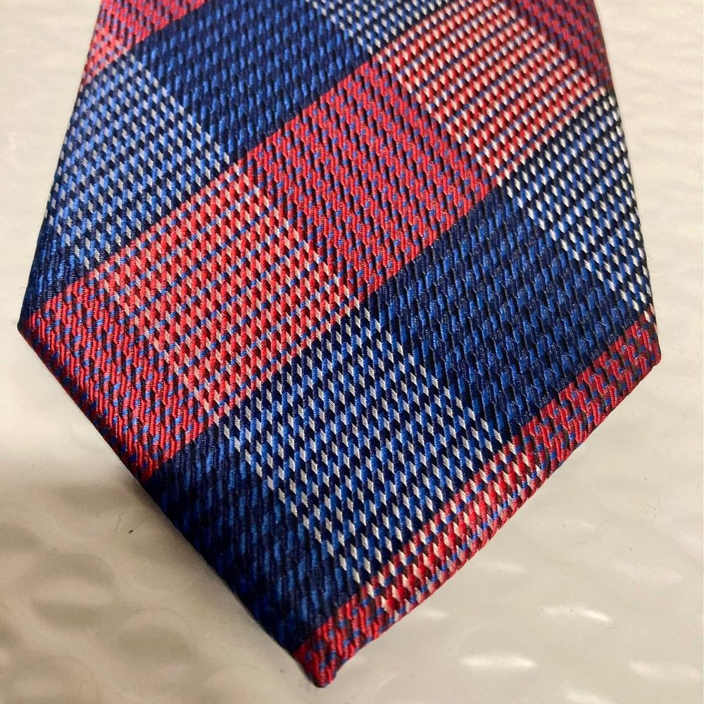 Twenty Dollar Tie, Hand Made, 100% Silk, 3.25x65, Blue/Red